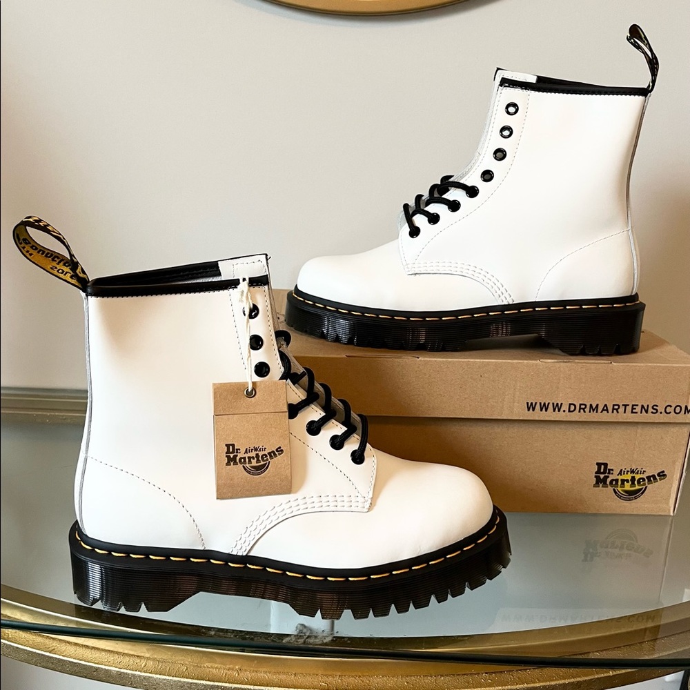 Dr. Martens 1460 Bex Smooth Leather Platform Boots Size 9